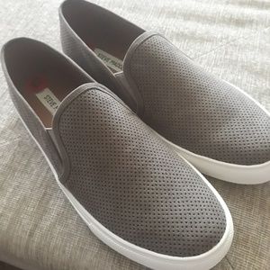 Size 10 Steve Madden shoes